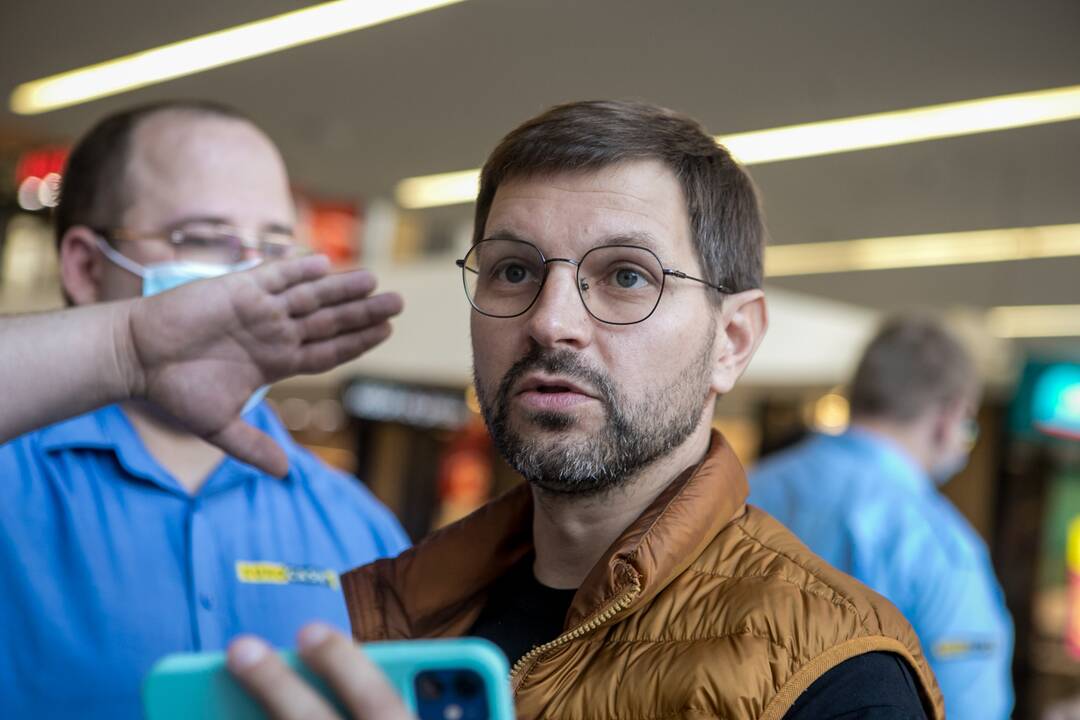 Antanas Kandrotas-Celofanas bandė be galimybių paso patekti į „Akropolį“