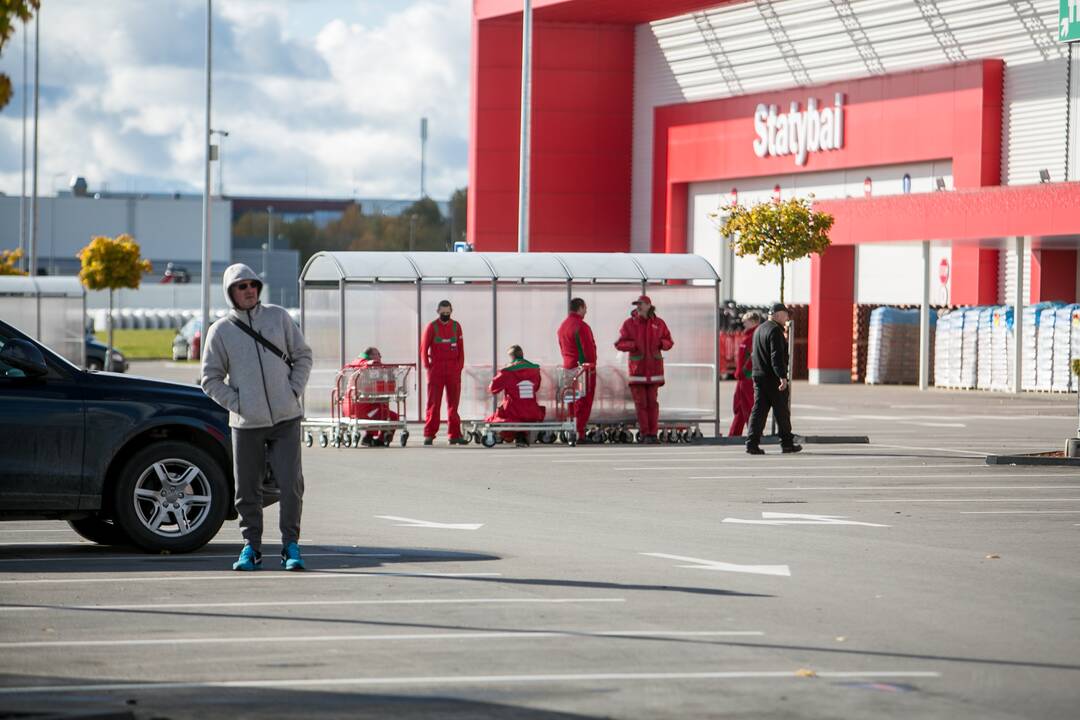 Po pranešimo apie sprogmenį iš Kauno „Depo“ evakuoti žmonės