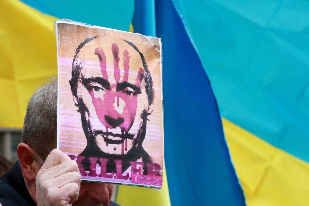 „Rusija, lauk!“ – pasaulyje vyksta solidarumo su Ukraina protestai