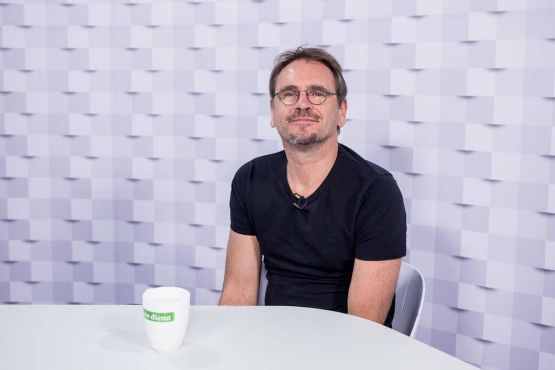 1971 metais gimė dainininkas, televizijos laidų vedėjas Marijonas Mikutavičius.