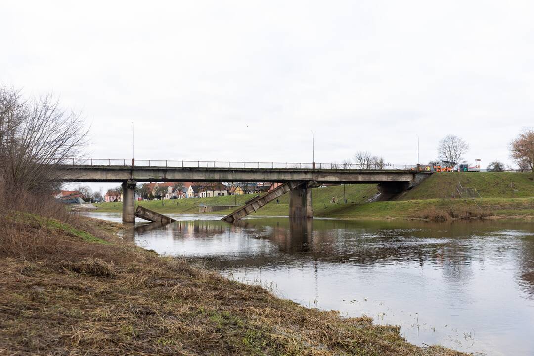 Kėdainiuose įgriuvo tiltas