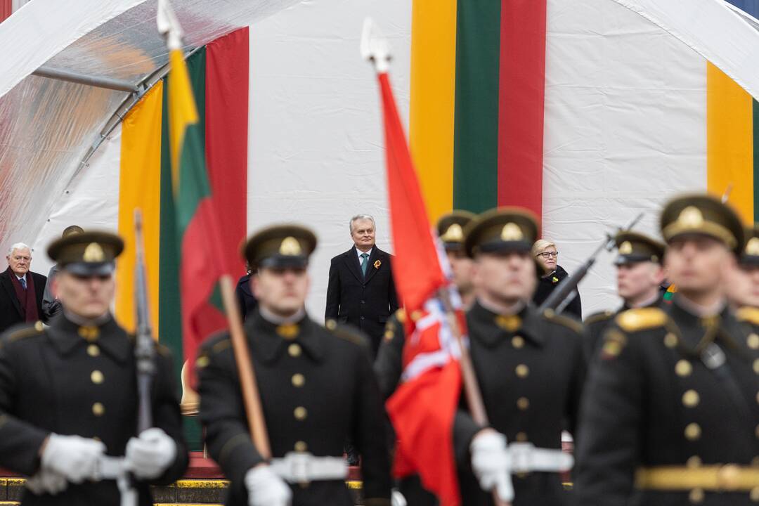 Trijų Baltijos valstybių vėliavų pakėlimas Daukanto aikštėje