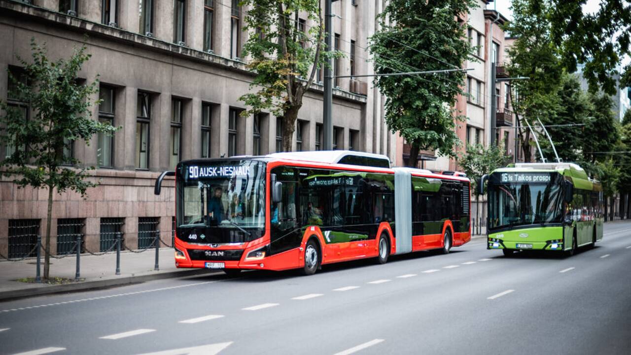 Minint Tėvo dieną – patogiau pasiekti artimųjų kapus