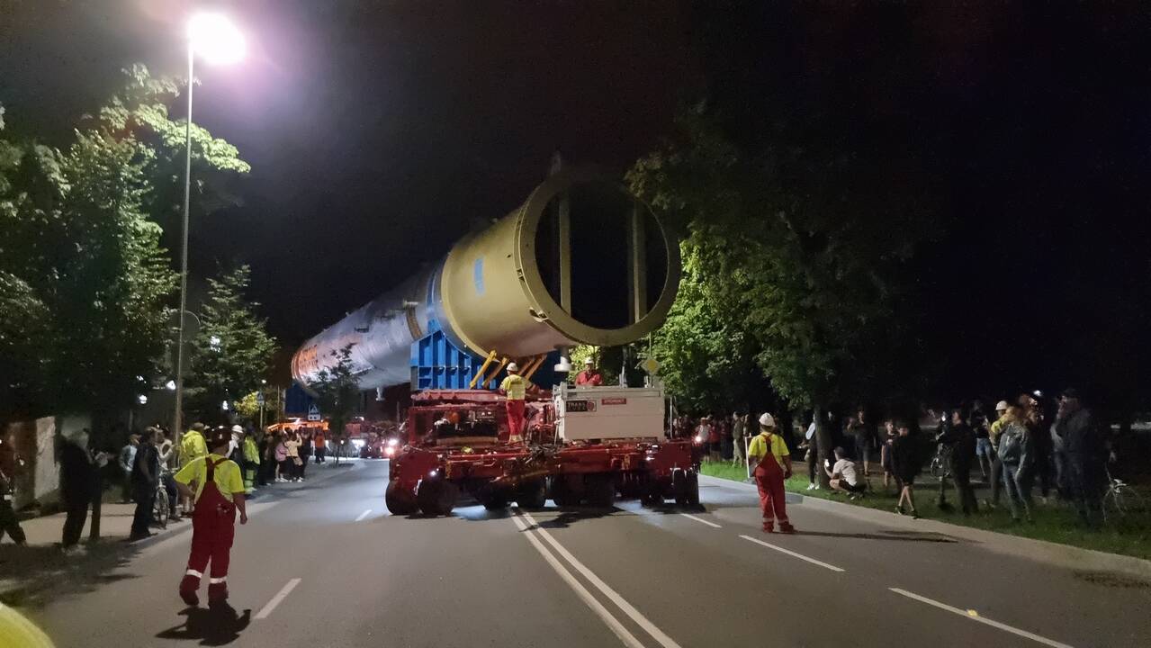 Didžiausio krovinio šalies istorijoje gabenimas