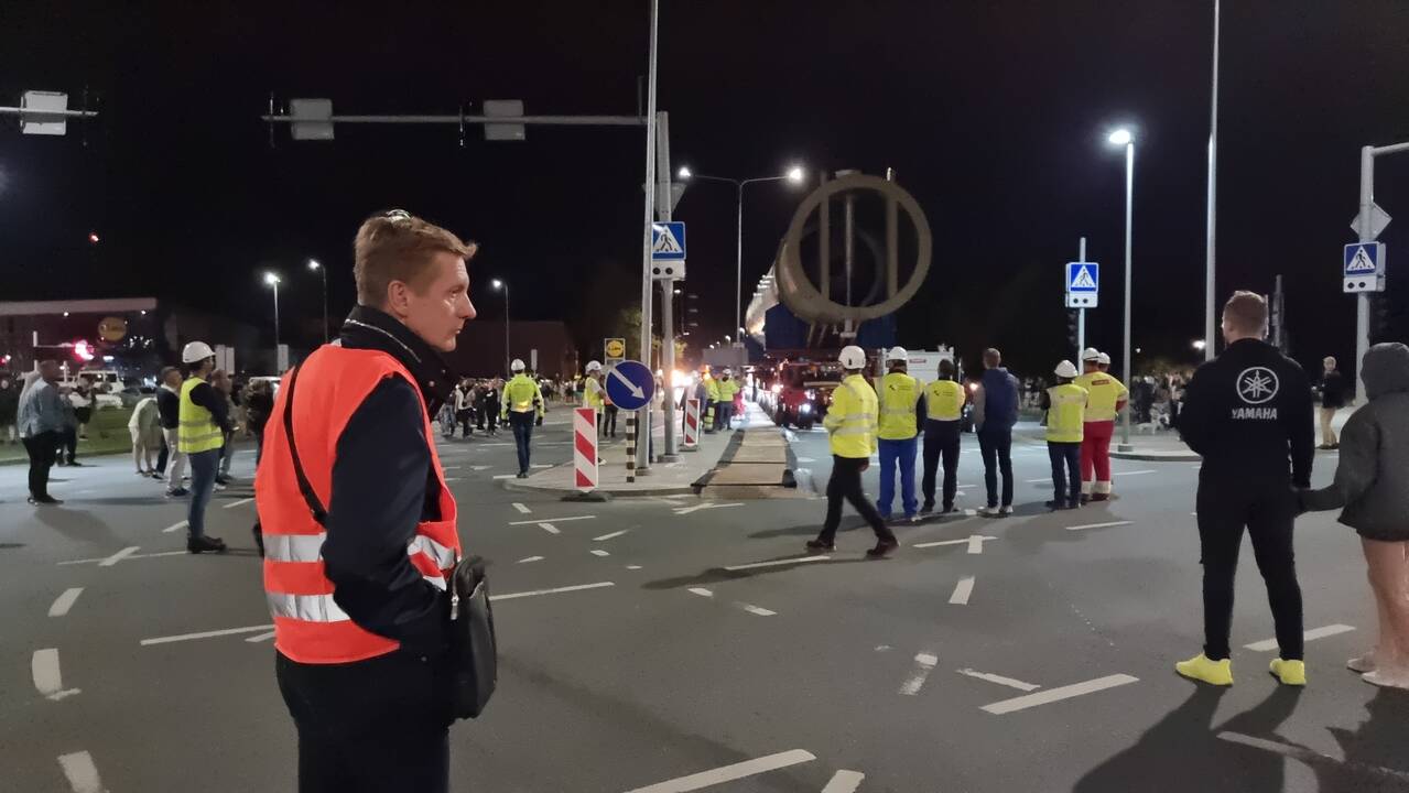 Didžiausio krovinio šalies istorijoje gabenimas