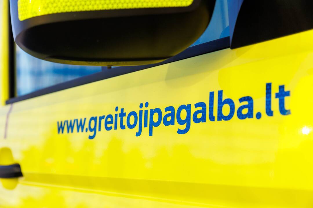 Kaune pristatyti nauji greitosios pagalbos automobiliai