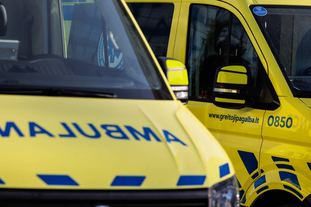 Kaune pristatyti nauji greitosios pagalbos automobiliai