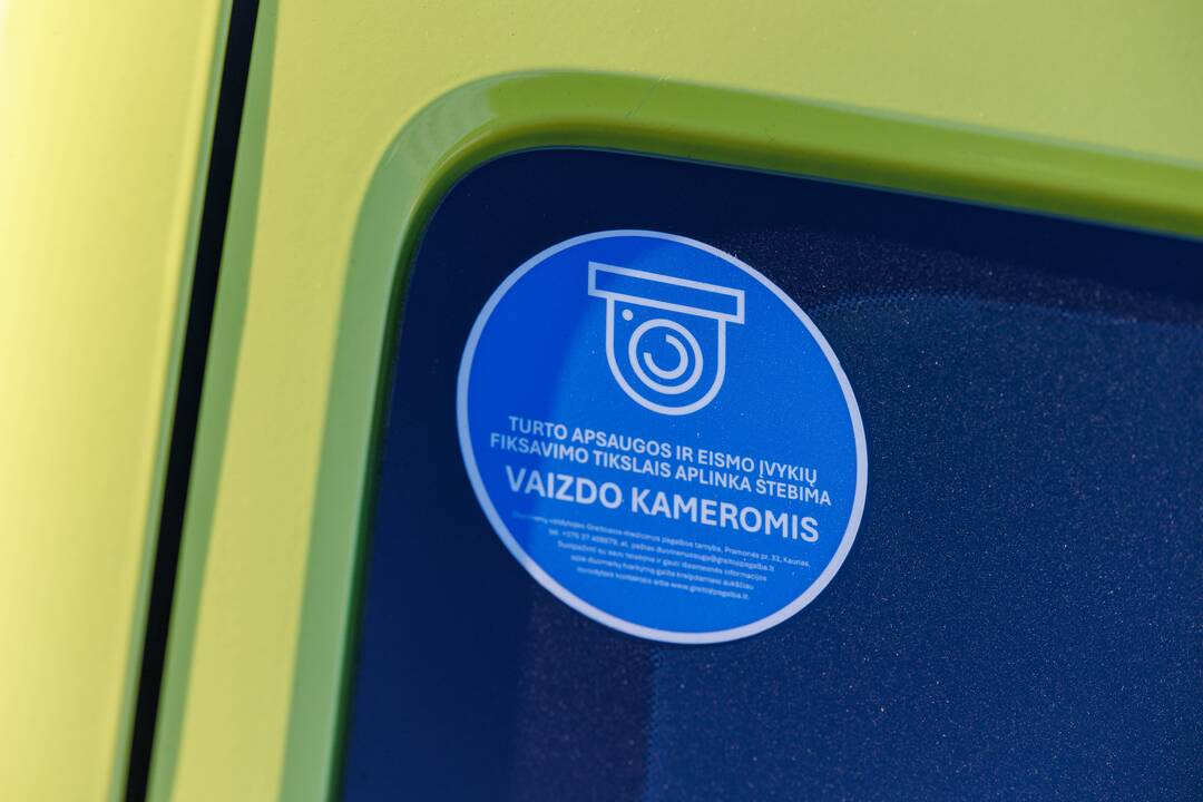 Kaune pristatyti nauji greitosios pagalbos automobiliai