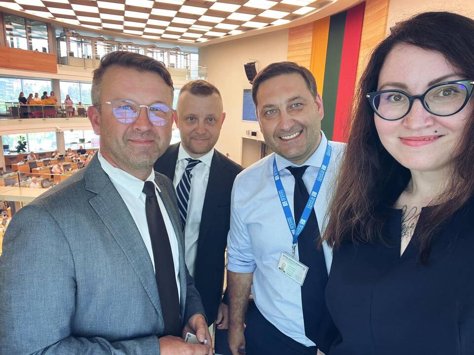 Seimas pertvarkė Kalėjimų departamentą: dešimt įstaigų jungiamos į vieną