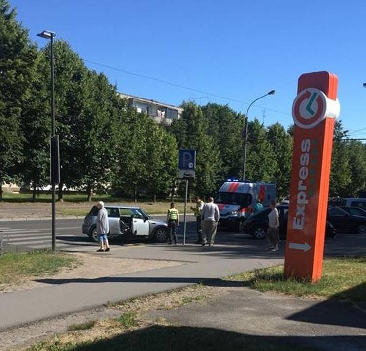 V. Krėvės prospekto pėsčiųjų perėjoje partrenktas vyras