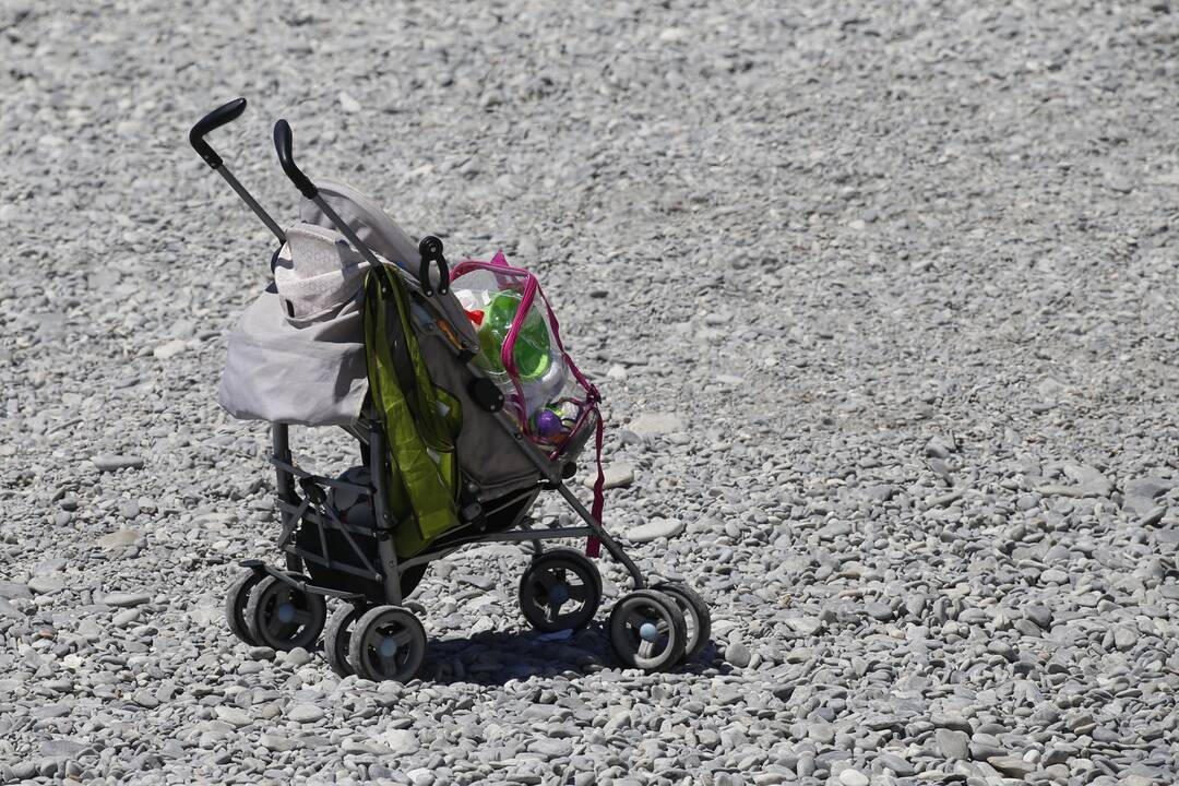 „Facebook“ padėjo rasti tragedijos Nicoje metu dingusį kūdikį