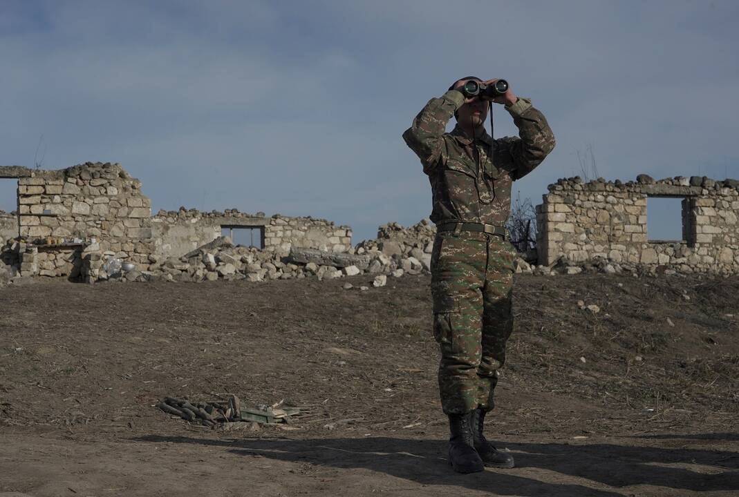 Jerevanas: Azerbaidžano kariuomenė mėgina įžengti į Armėniją 