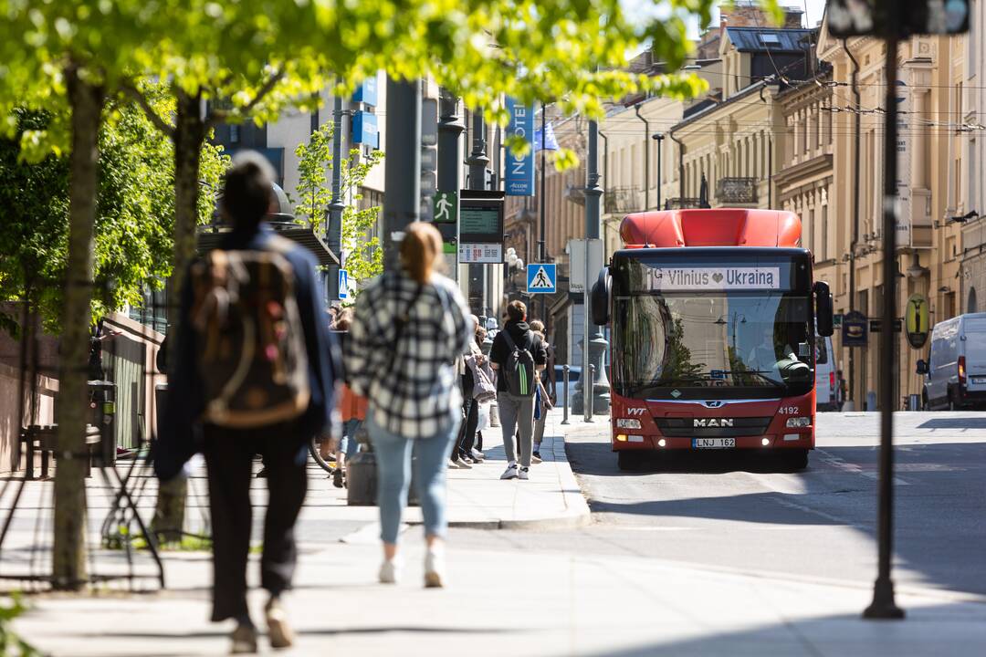 Viešojo transporto gali tekti laukti ilgiau: vežėjai priversti retinti maršrutus