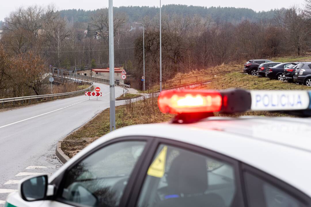 Dėl vandentiekio avarijos uždaryta Lentvario g. atkarpa