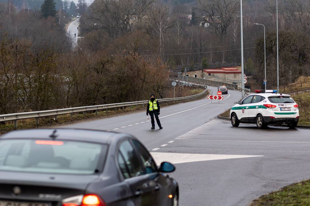 Dėl vandentiekio avarijos uždaryta Lentvario g. atkarpa