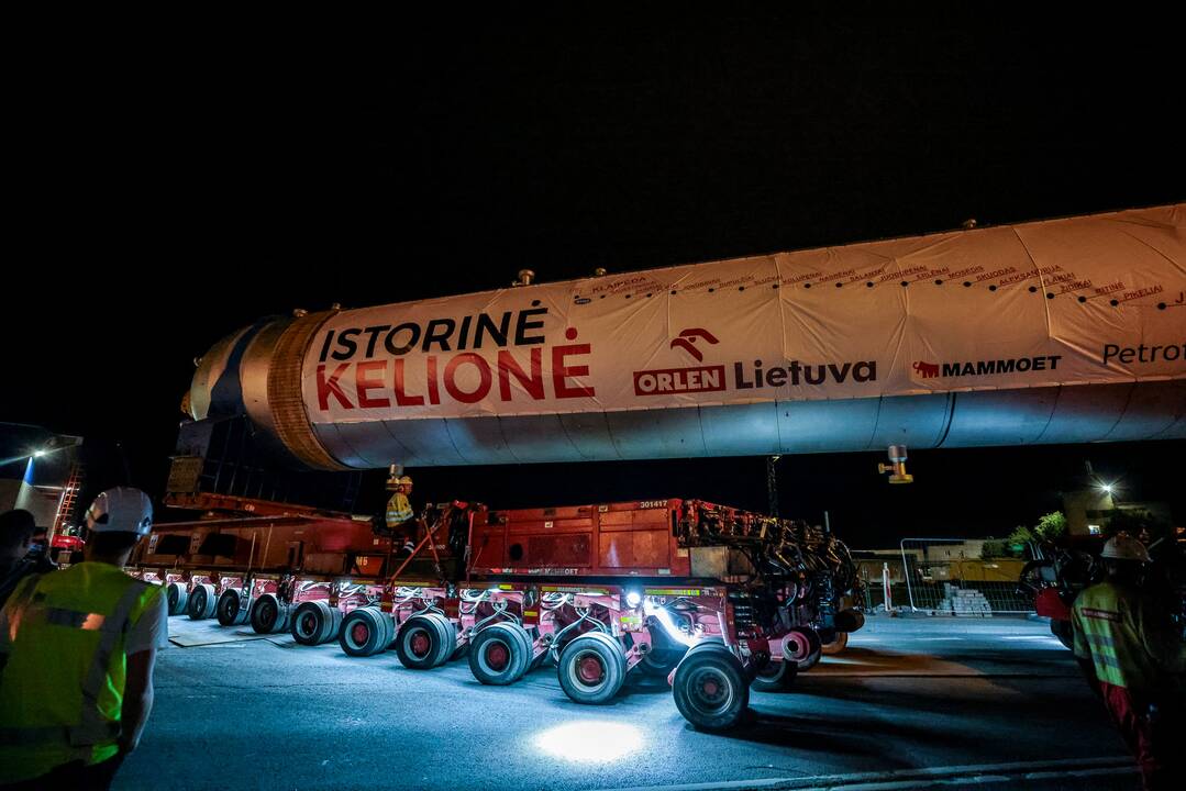 Didžiausio krovinio šalies istorijoje gabenimas