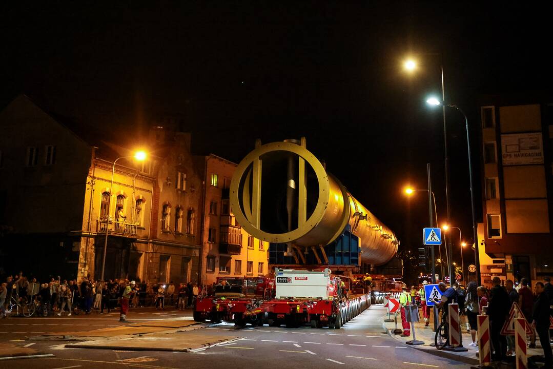 Didžiausio krovinio šalies istorijoje gabenimas