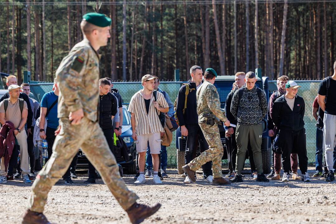  Rezervo kariai atvyko į karinius vienetus