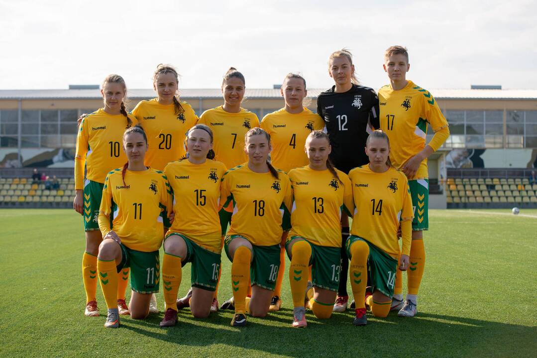 Lietuvos moterų futbolo rinktinės rungtynės su Farerų salų rinktine