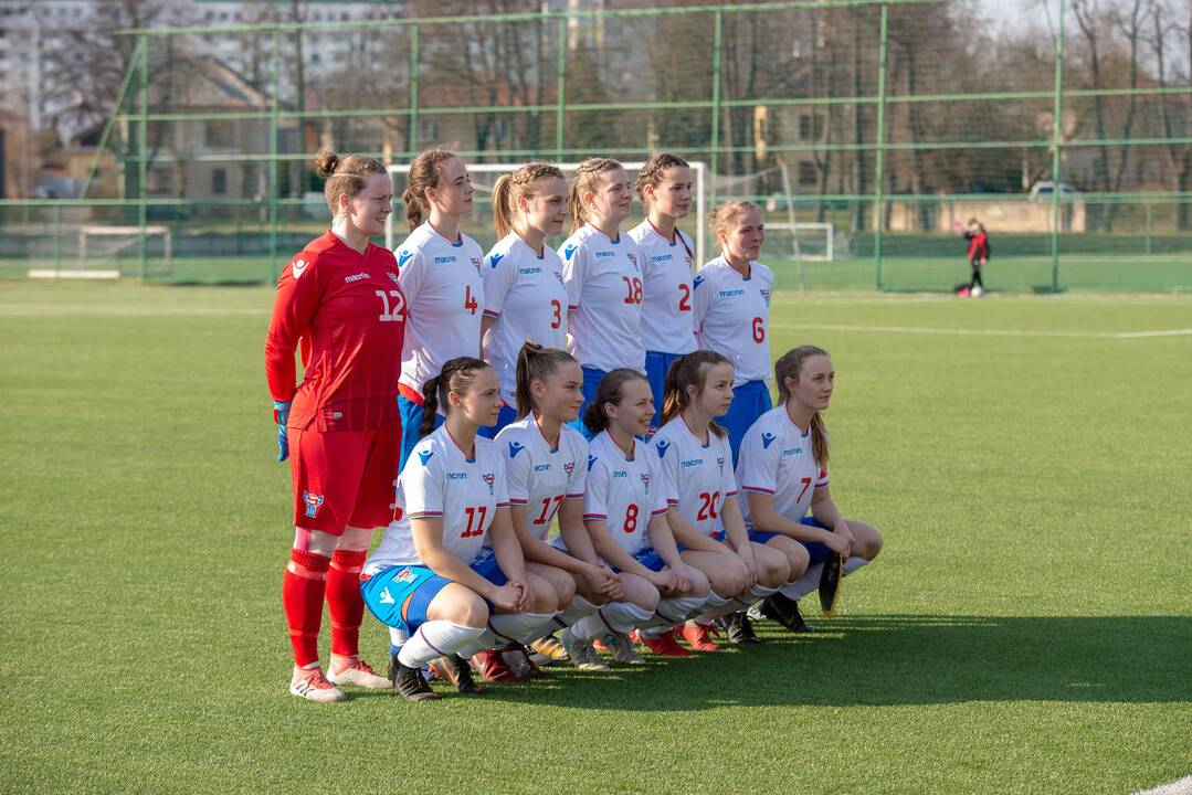 Lietuvos moterų futbolo rinktinės rungtynės su Farerų salų rinktine