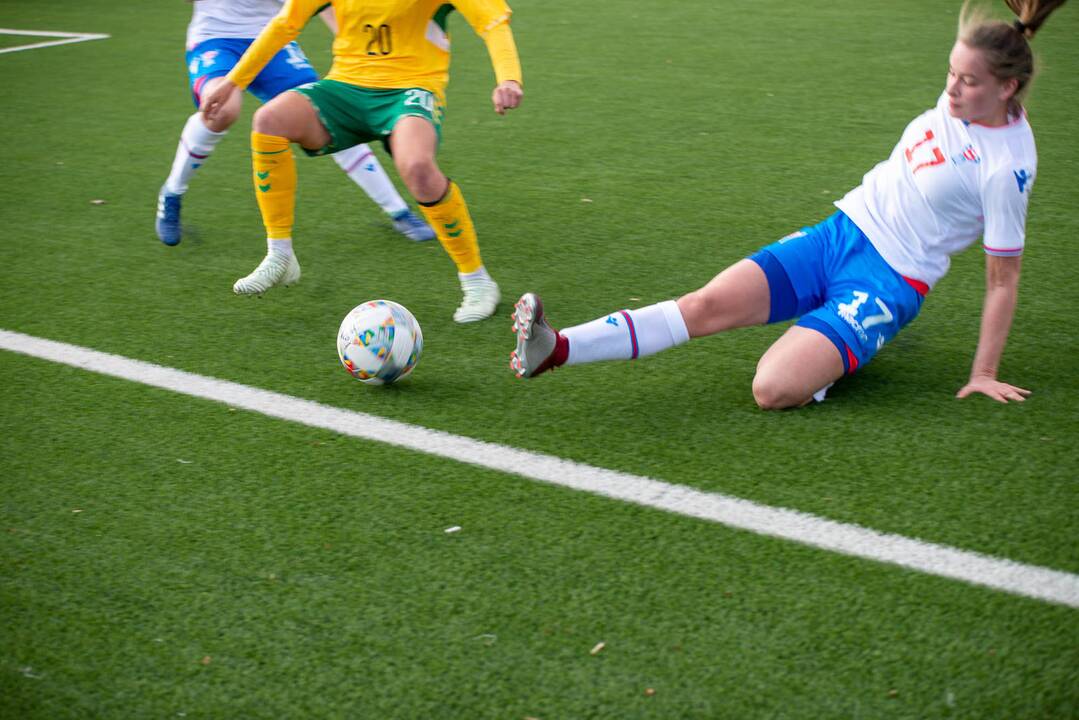 Lietuvos moterų futbolo rinktinės rungtynės su Farerų salų rinktine
