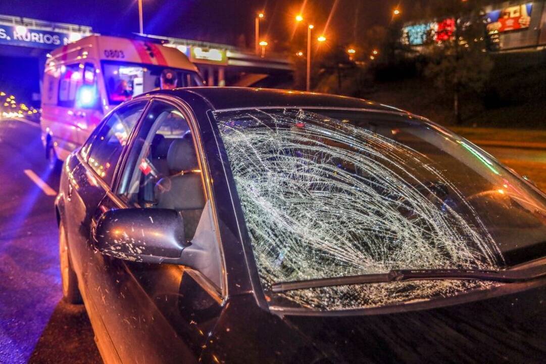 Policija: S. Batoro gatvėje žuvęs vyras per kelią ėjo neleistinoje vietoje
