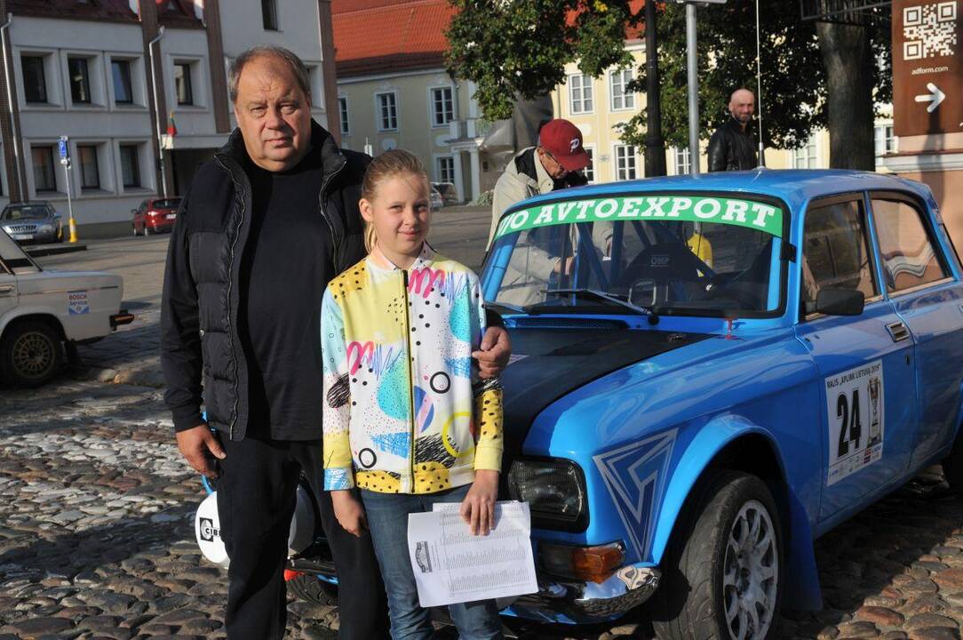 Kauno senamiestyje startavo ralis „Aplink Lietuvą 2019“ 