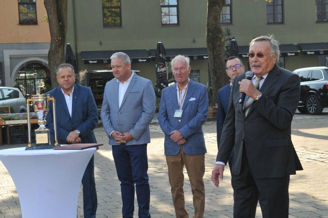 Kauno senamiestyje startavo ralis „Aplink Lietuvą 2019“ 