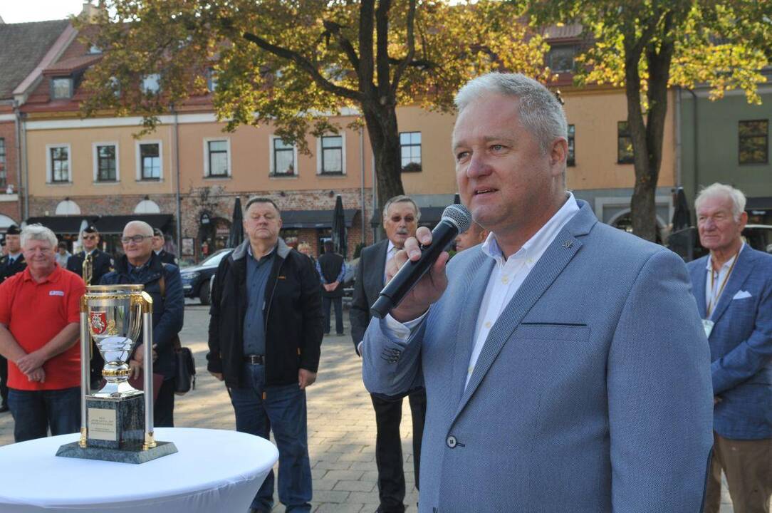 Kauno senamiestyje startavo ralis „Aplink Lietuvą 2019“ 