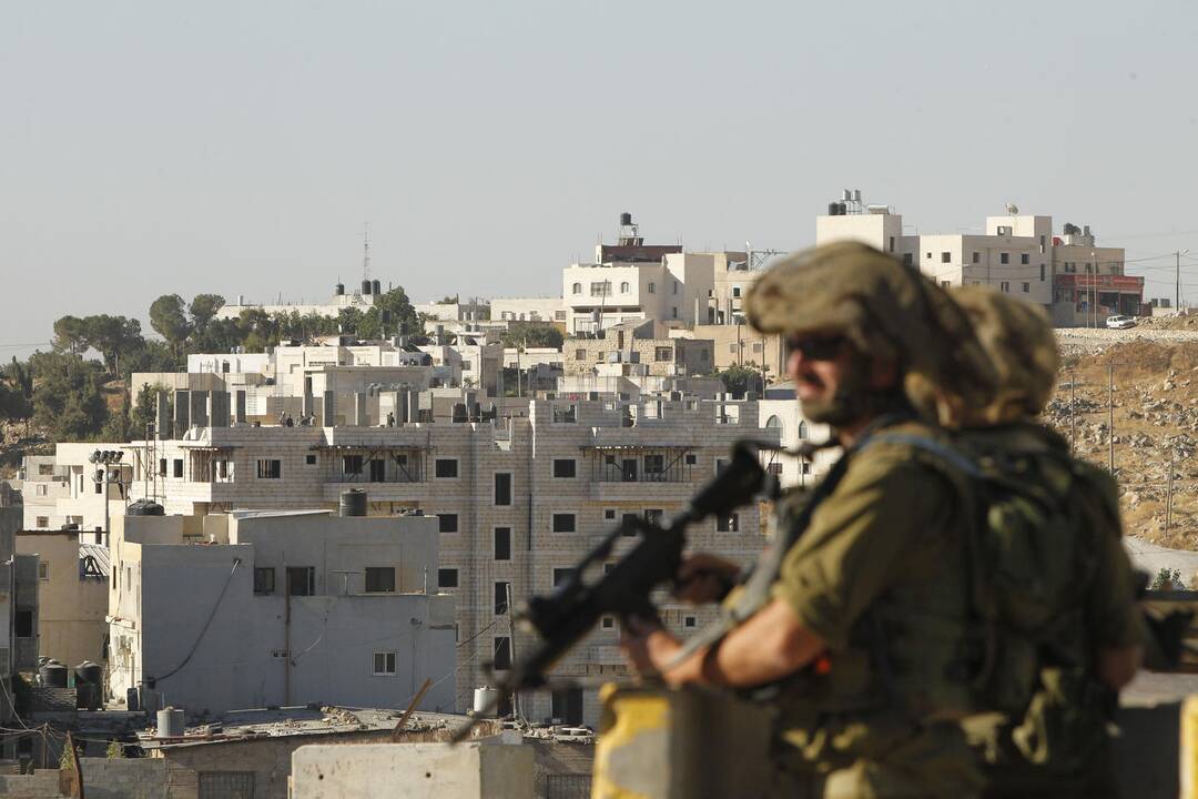 Izraelio rabino nužudymu kaltinamas palestinietis - nušautas