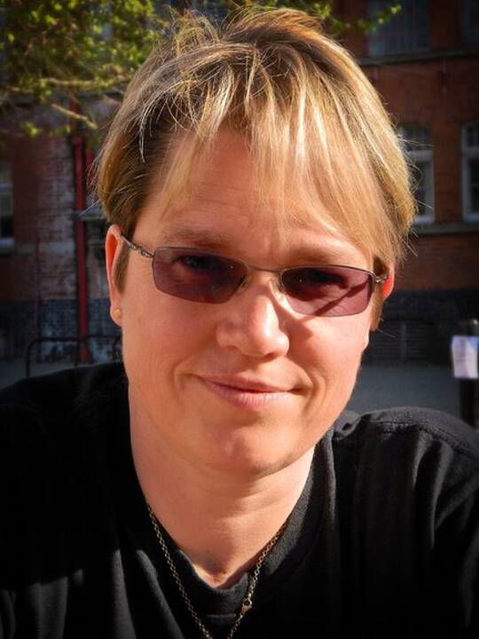 Kilmė: A.Mitchell daug savo laisvalaikio skiria genealogijai: domisi ir britiškomis, ir lietuviškomis savo šaknimis.