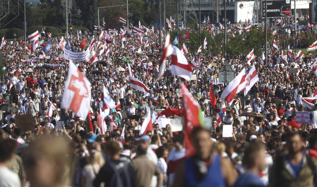 Per A. Lukašenkos gimtadienį – tūkstantinės minios protestas