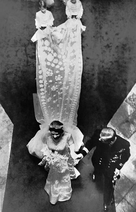 Elizabeth II: monarchės gyvenimo akimirkos