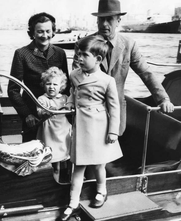 Elizabeth II: monarchės gyvenimo akimirkos