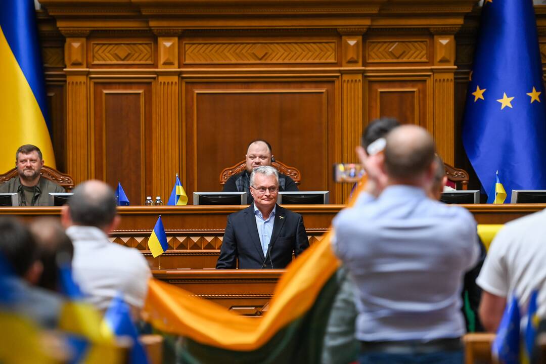 V. Zelenskiui įteiktas aukščiausias Lietuvos valstybės apdovanojimas