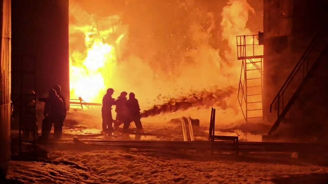 Ukraina teigia smogusi ginklų sandėliui Rusijos Volgogrado srityje