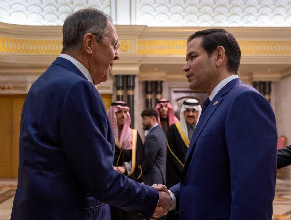 Rubio ir Lavrovas aptarė tolesnius veiksmus dėl Ukrainos
