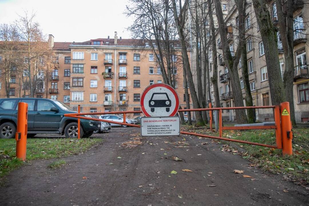 Karas dėl vietos automobiliui: gyventojų išmonė atima žadą