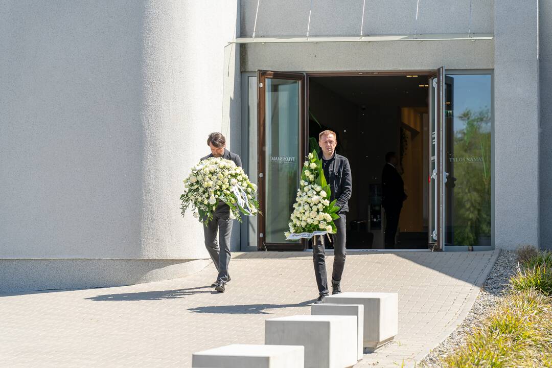 Amžinojo poilsio išlydima M. Sabonienė