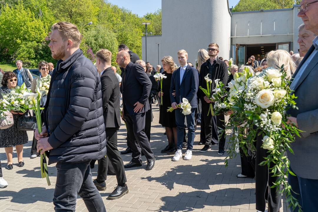 Amžinojo poilsio išlydima M. Sabonienė