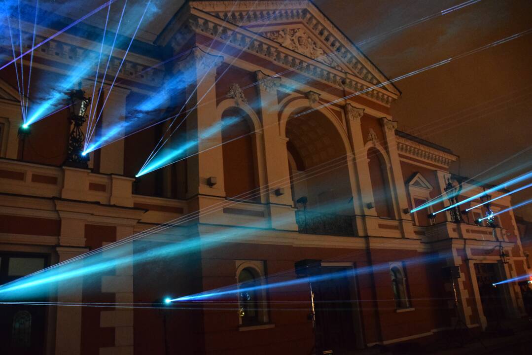 Teatro aikštėje – Naujųjų metų sutikimas