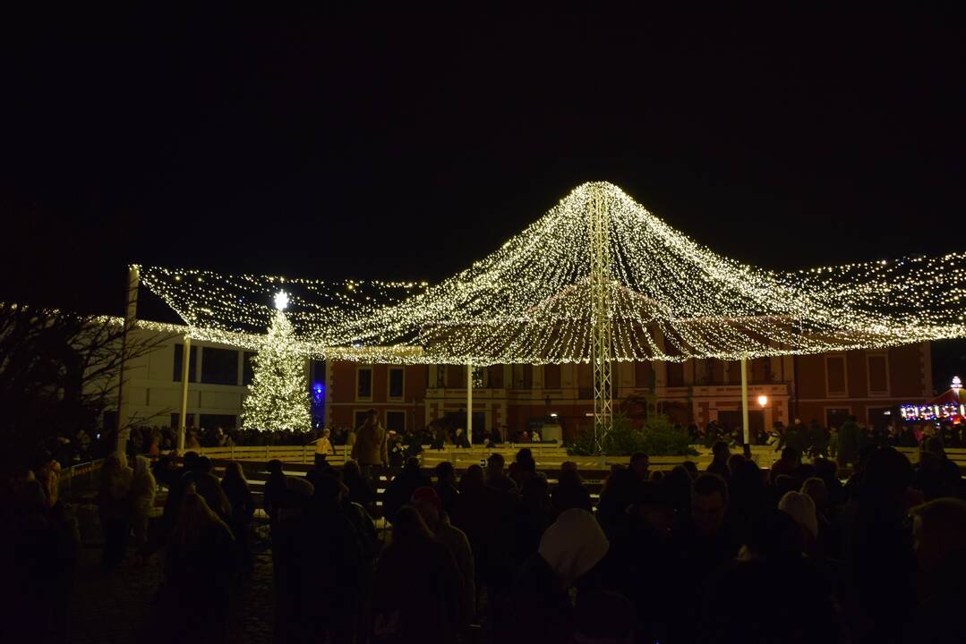 Teatro aikštėje – Naujųjų metų sutikimas