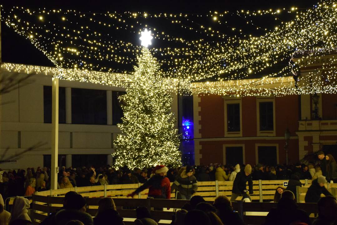 Teatro aikštėje – Naujųjų metų sutikimas