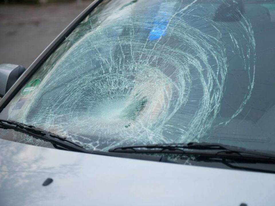 Neblaivus telšiškis partrenkė moterį ir paliko ją likimo valiai, dabar laukia teismas