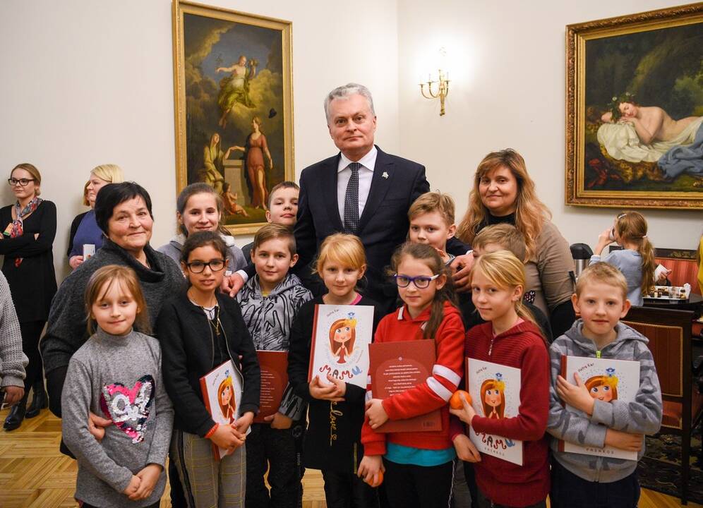 Vaikų gynimo dieną prezidentas aiškinsis jų lūkesčius