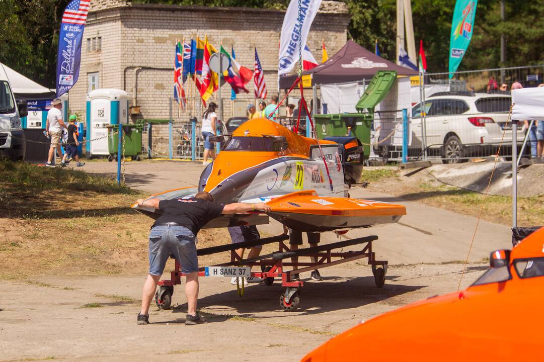 F-2 pasaulio čempionatas: pirmo etapo finalinė diena