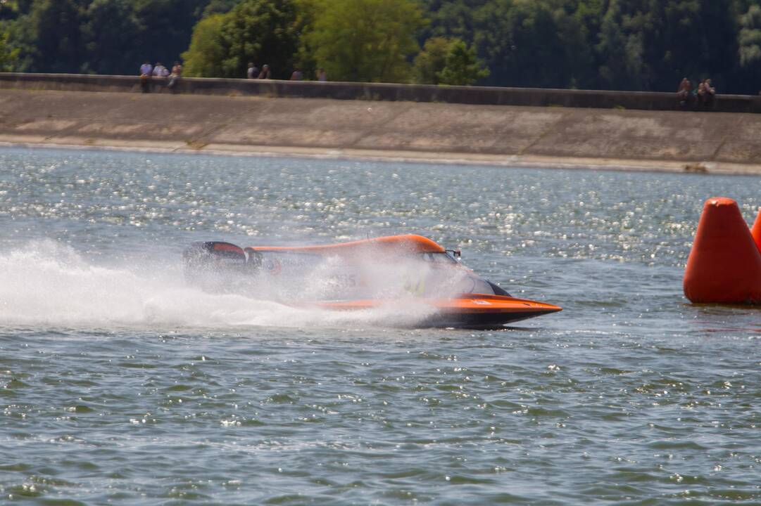 F-2 pasaulio čempionatas: pirmo etapo finalinė diena