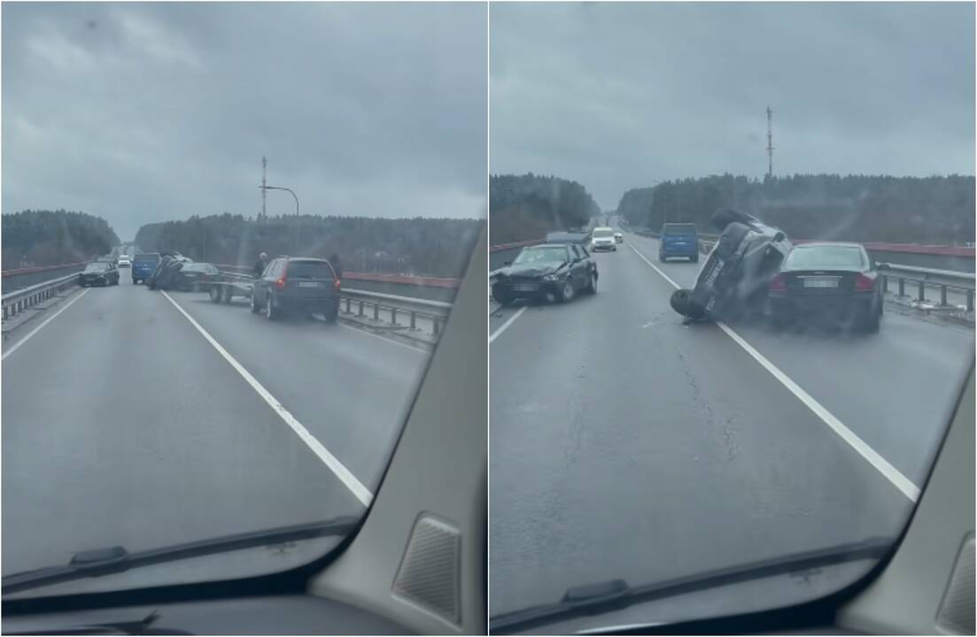 Avarija Nemenčinėje: ant tilto per Nerį apvirto automobilvežis, sustojo eismas