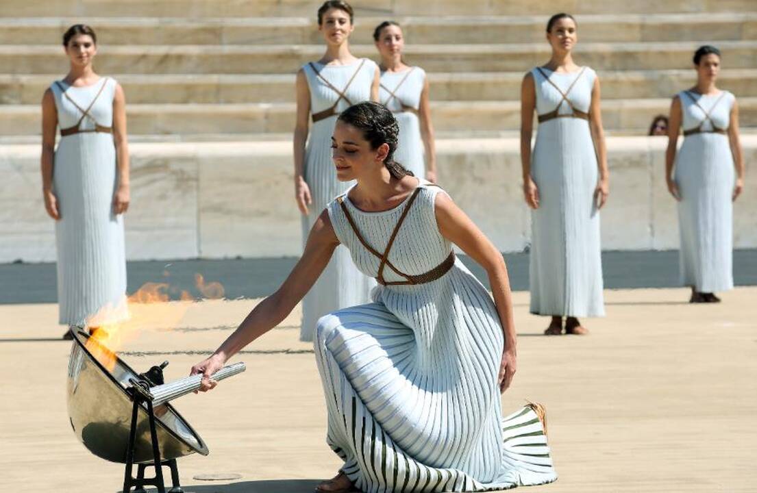 Ceremonija: senojoje Olimpijoje jau rengiamos Tokijo žaidynių ugnies įžiebimo repeticijos.