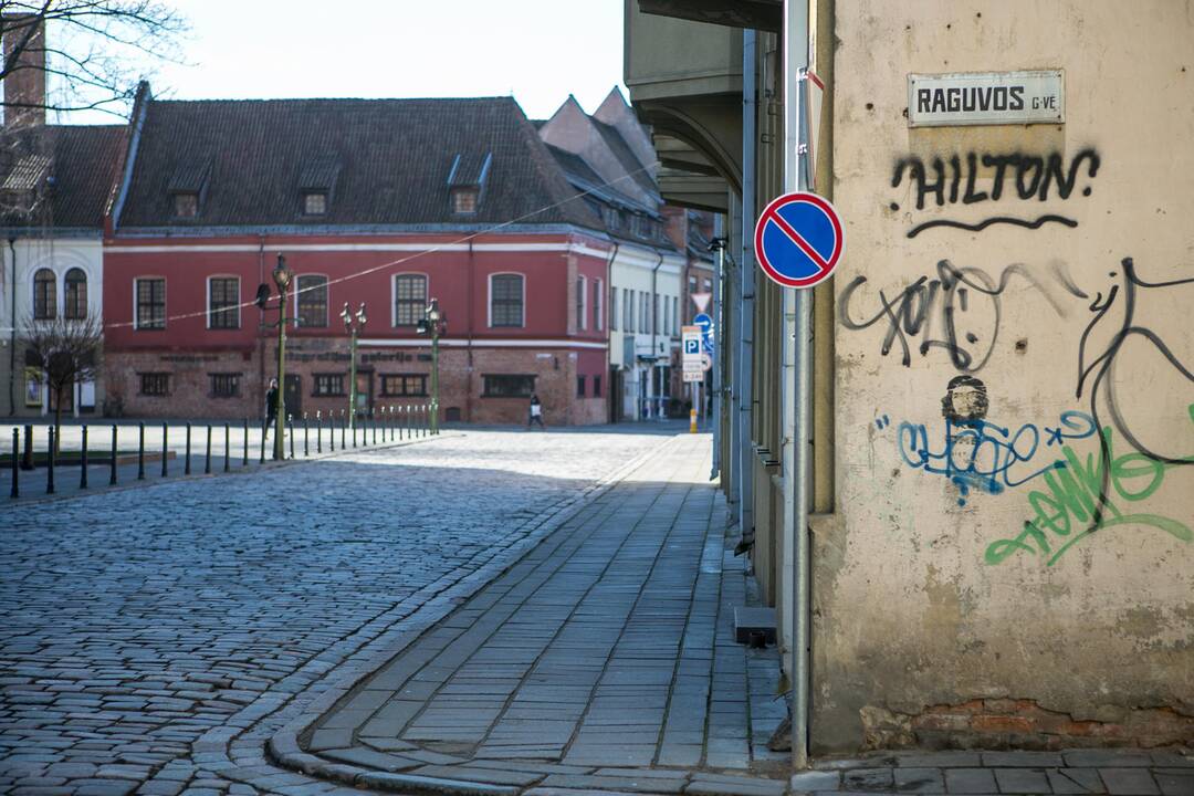 Susimokės: įrengus sustoti draudžiantį ženklą, baudą gavo ne vienas vairuotojas.